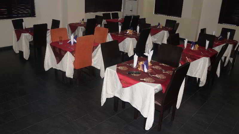Knightsbridge Hotel Ikeja Exterior photo